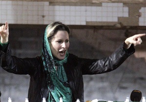 Дочь Каддафи добивается расследования гибели отца и брата