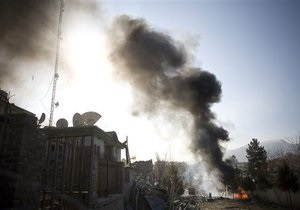 Смертник подорвал себя на рынке в Афганистане: десятки погибших и пострадавших