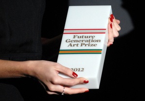 Фотогалерея: Future Generation Art Prize 2012. Премию в $100 000 получила британка