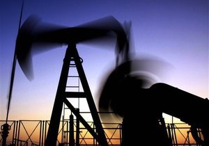 Стоимость нефти - Впервые за три года американская нефть стала стоить существенно дороже европейской