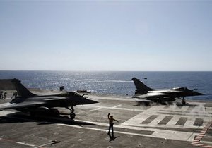 Франция больше не будет использовать в ливийской операции атомный авианосец Шарль де Голль