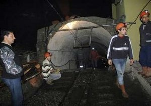 На шахте в Турции прогремел взрыв: десятки горняков оказались в ловушке