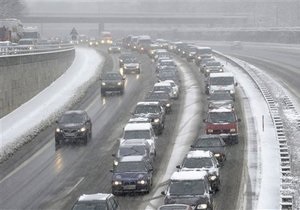 Погода в Украине - ГАИ призывает водителей быть внимательными на дорогах
