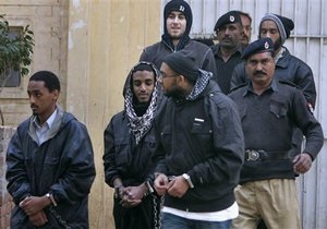 Пакистан обвинил пятерых граждан США в терроризме