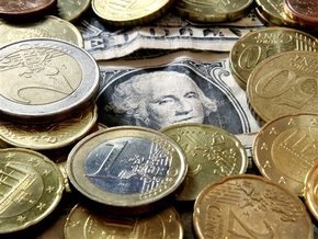 Торги на межбанке: Доллар достиг 8,38 грн, евро - 11,52 грн