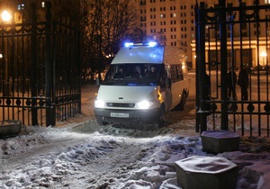 В центре Санкт-Петербурга автобус врезался в рекламный щит: есть погибшие и пострадавшие