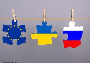 Опрос: 52% украинцев поддерживают вступление в ЕС, 47% - создание единого государства с РФ