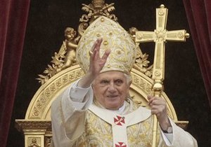 Известный британский ученый намерен инициировать арест Папы Римского