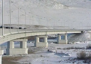 В России из-за воровства металла рухнул 200-метровый мост