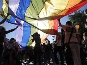 Послы Великобритании и Нидерландов встретились с украинскими геями