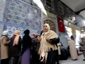82% жителей Турции не хотят жить по соседству с иностранцами, не исповедующими ислам
