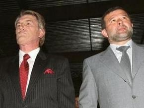 Источник: Ющенко решил принять отставку Балоги