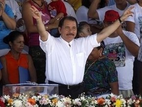 Президент Никарагуа намерен изменить конституцию
