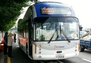 Южнокорейцы запустили электроавтобус, заряжающийся от трассы - новости Южной кореи - электромобиль