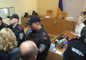 Тимошенко: Янукович дал указание беркутовцам штурмовать зал суда