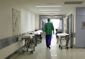Двух эстонских врачей обвинили в опытах над людьми
