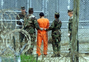 Испания согласилась принять пятерых узников Гуантанамо