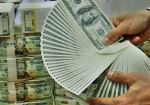 НБУ предлагает на межбанке доллары по 8,05