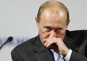 Путин пеняет ЕС на Кипр перед холодным приемом в Германии - Reuters