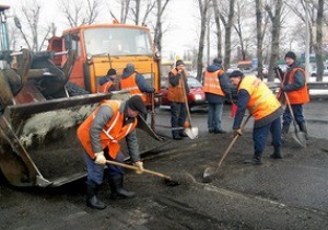 ремонт дорог - Вилкул - В Украине на содержание и ремонт дорог выделяется в 10 раз меньше средств, чем в Европе - Вилкул