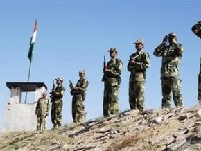Пакистан подтвердил сообщения о переброске войск на границу с Индией