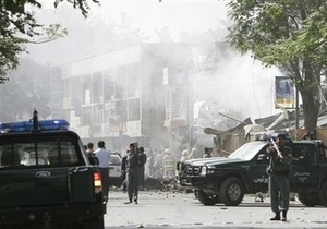 В Афганистане смертники атаковали популярную среди иностранцев гостиницу