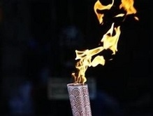 Олимпийский огонь прибыл в Индонезию
