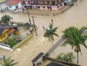Наводнение на юге Бразилии унесло жизни 59 человек
