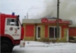 В Херсоне более пяти часов пожарные не могли потушить кафе при пекарне