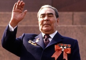Россияне признали Брежнева лучшим правителем прошлого века - Ъ