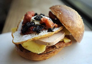 Новости Австралии - рестораны: В одном из рестранов Сиднея посетителям предлагают сэндвич за 122 доллара