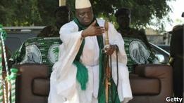 Президент Гамбии готов править  миллиард лет 