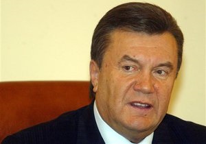 Янукович поздравил работников лесного хозяйства с профессиональным праздником