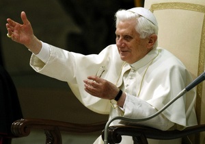 Папа Римский внес личный вклад в борьбу с коррупцией