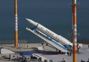 Южная Корея с третьей попытки запустила космическую ракету