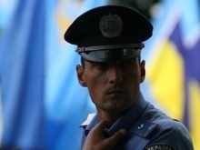 В Киеве задержали двух несовершеннолетних с  черными  листовками