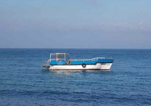 Затонувшая у берегов Феодосии прогулочная лодка была перегружена почти в три раза