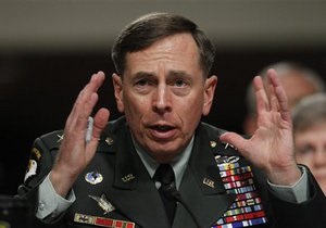 Командующий силами НАТО в Афганистане и герой войны в Ираке может стать директором ЦРУ