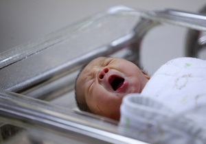 Граждане Украины пытались продать в Москве новорожденного ребенка за 15 тысяч долларов
