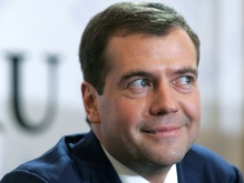 Съезд партии Путина: Янукович поздравил Медведева