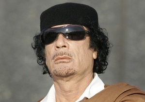 Каддафи заявил, что не собирается покидать Ливию