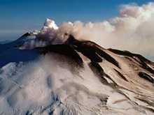 Сегодня на Сицилии проснулся крупнейший вулкан Европы
