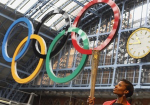 Британцы продают факелы Олимпиады-2012 на интернет-аукционе