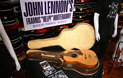 Гитару Джона Леннона продали на аукционе за рекордную сумму