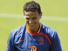 Евро-2008: Голландский защитник вернулся в тренировочный лагерь сборной