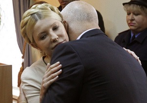 Муж Тимошенко заявил, что экс-премьер дала добро на его отъезд из Украины