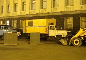 УП: В Администрации Януковича прорвало трубу