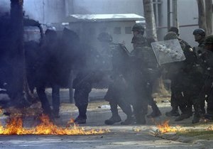 В Таиланде оппозиция захватила станцию спутниковой связи