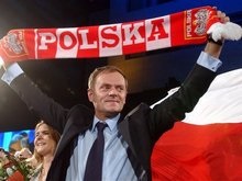 Премьер Польши пожертвует новогодним балом ради костра на пляже