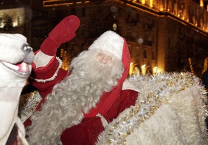 Сегодня в Киеве пройдет парад Дедов Морозов и зажгут главную новогоднюю елку